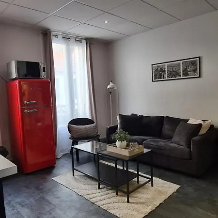 L'urban Clignancourt - Bel Equipe Aux Portes De Paris